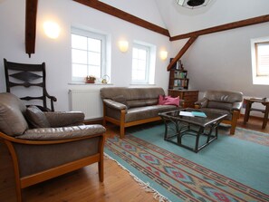 Living area - XXL Ferienhaus mit Sauna in Upost (Warrenzin)