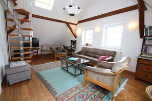 Living room - XXL Ferienhaus mit Sauna in Upost (Warrenzin)