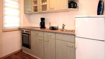 Bungalow | Private kitchen | Highchair