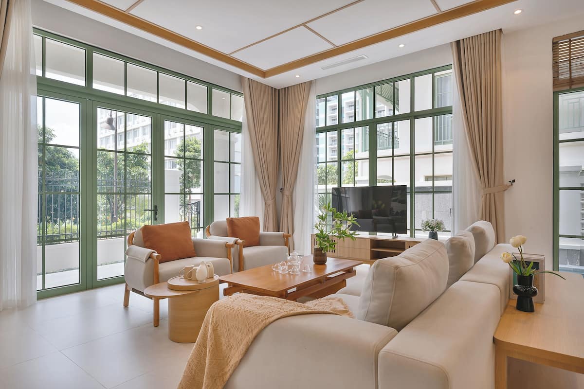 Deluxe Villa, 4 Bedrooms, Private Pool, City View | Living area