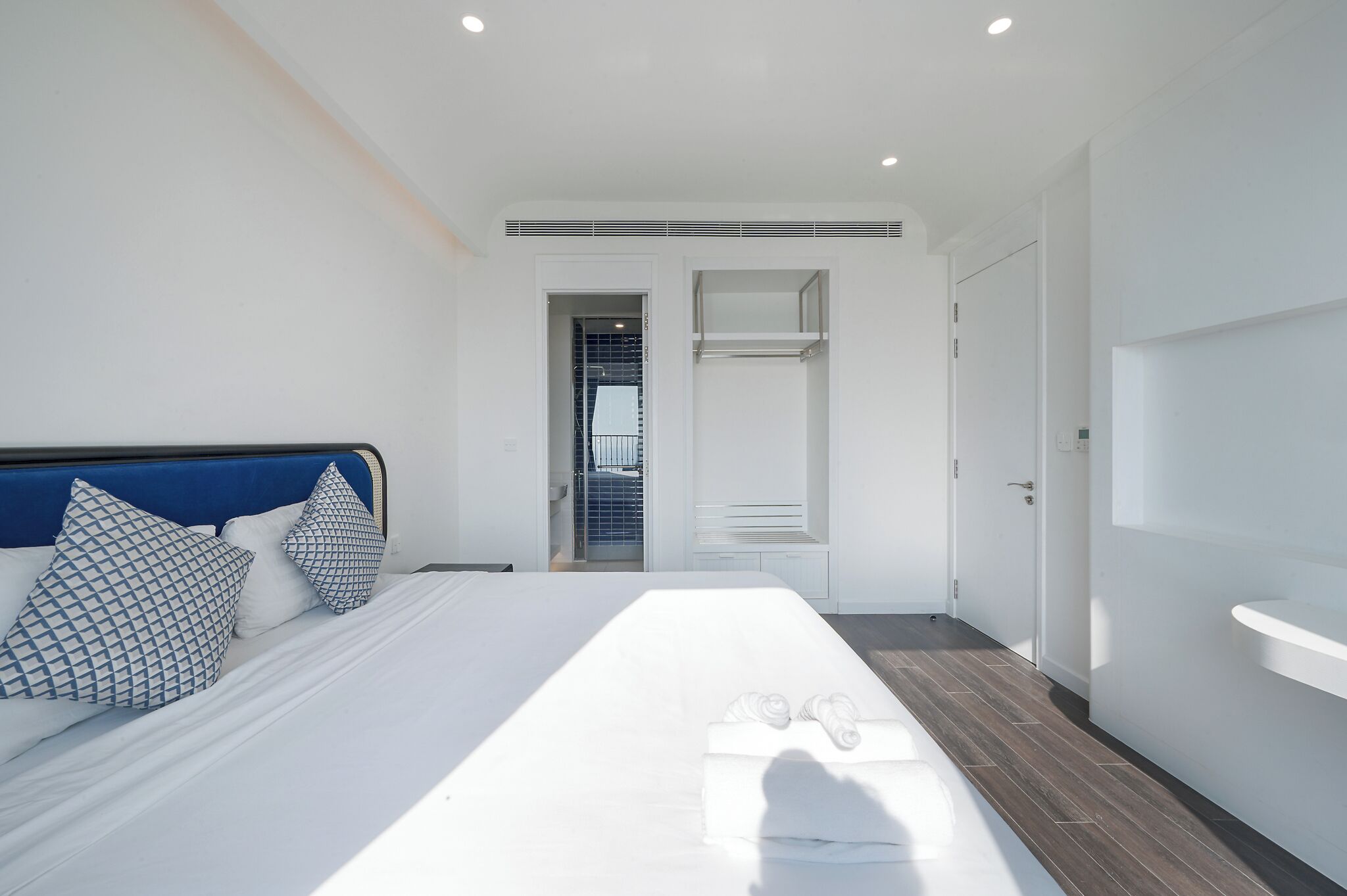 Individually furnished, desk, laptop workspace, blackout drapes