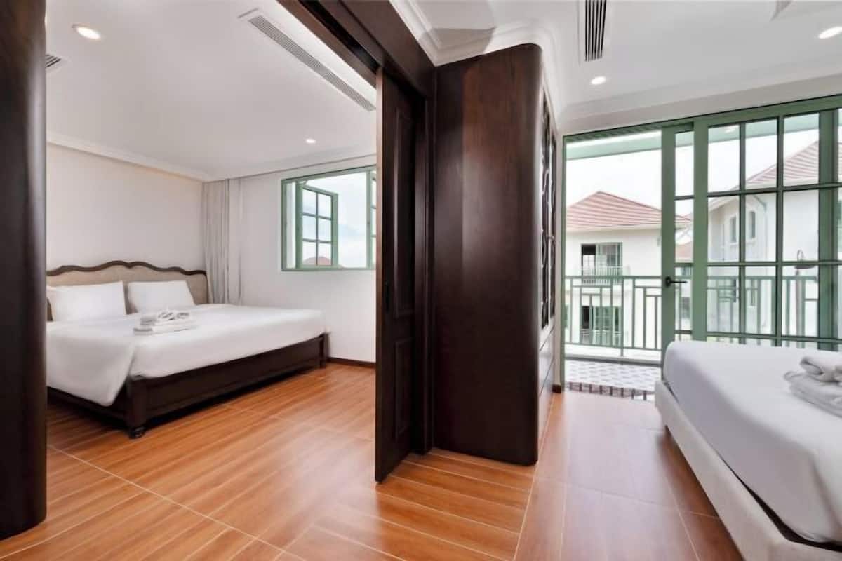 Individually furnished, desk, laptop workspace, blackout curtains