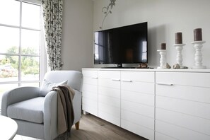 House | 2 bedrooms, individually furnished, iron/ironing board - Luxus Reetdachhaus in Fuhlendorf mit Sauna (Fuhlendorf)