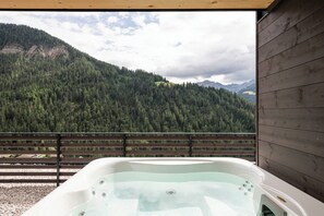 1 dormitorio, caja fuerte, escritorio