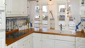 House | Private kitchen | High chair