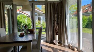 House | Dining