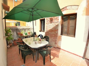 House | Dining - Holiday Home in Lucca Near Historic Walls (Lucca)