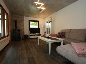 House | Living area - Ferienhaus in Clausthal-zellerfeld mit Terrasse (Clausthal-Zellerfeld)