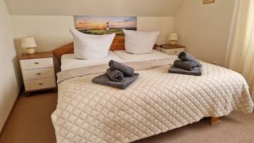 2 bedrooms, individually furnished, bed sheets