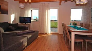 House | Tempat makan