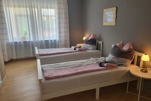 House | 2 bedrooms, individually furnished, bed sheets