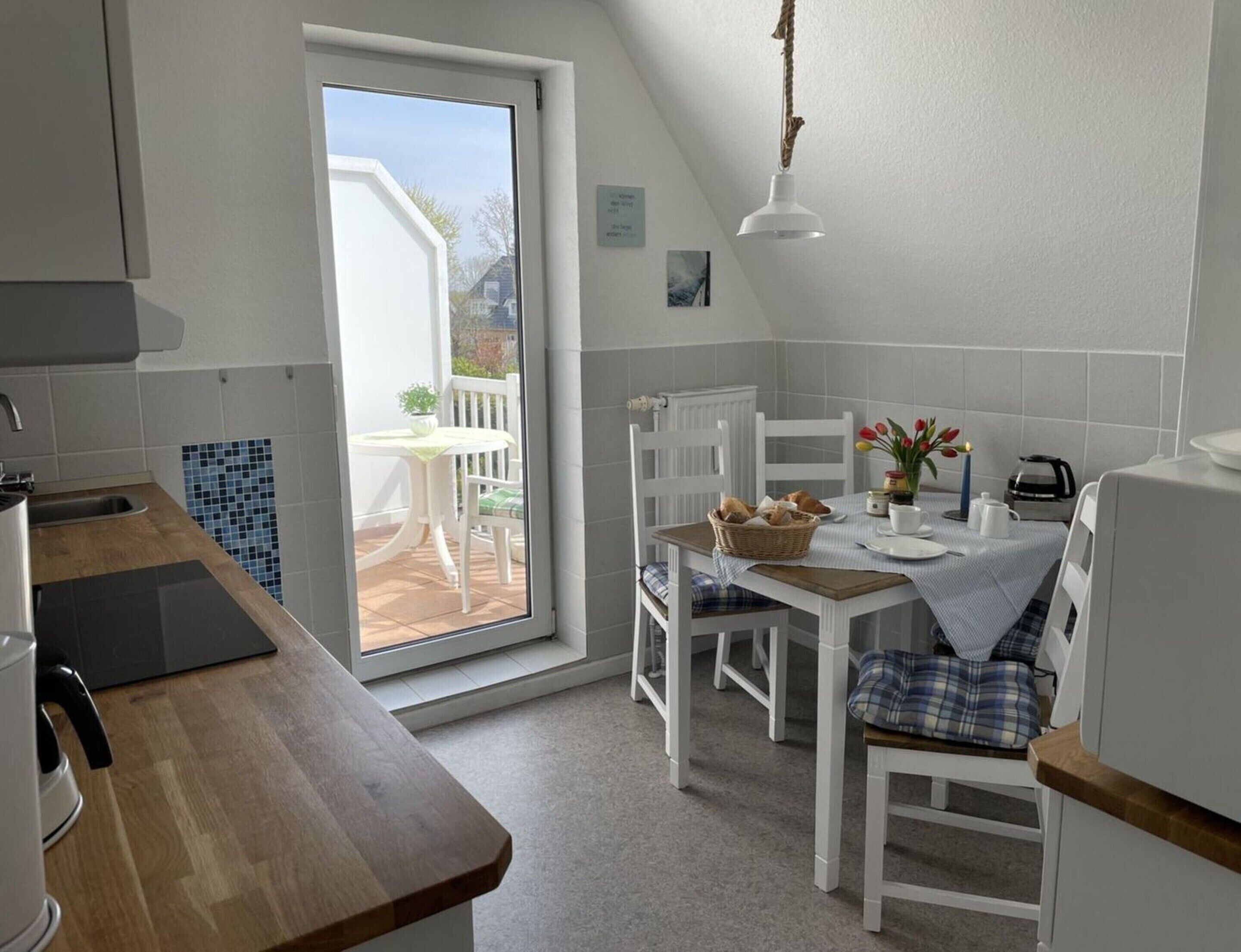 Apartment | Dining