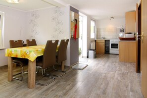 Hus | Eget kök | Barnstol