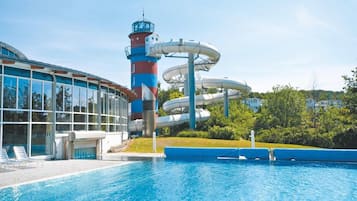 Apartemen | Kolam renang | Kolam renang outdoor