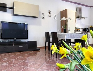 House | Dining - Appartementhaus Seeperle, Sommersdorf (Sommersdorf)