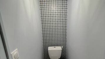 Towels, toilet paper