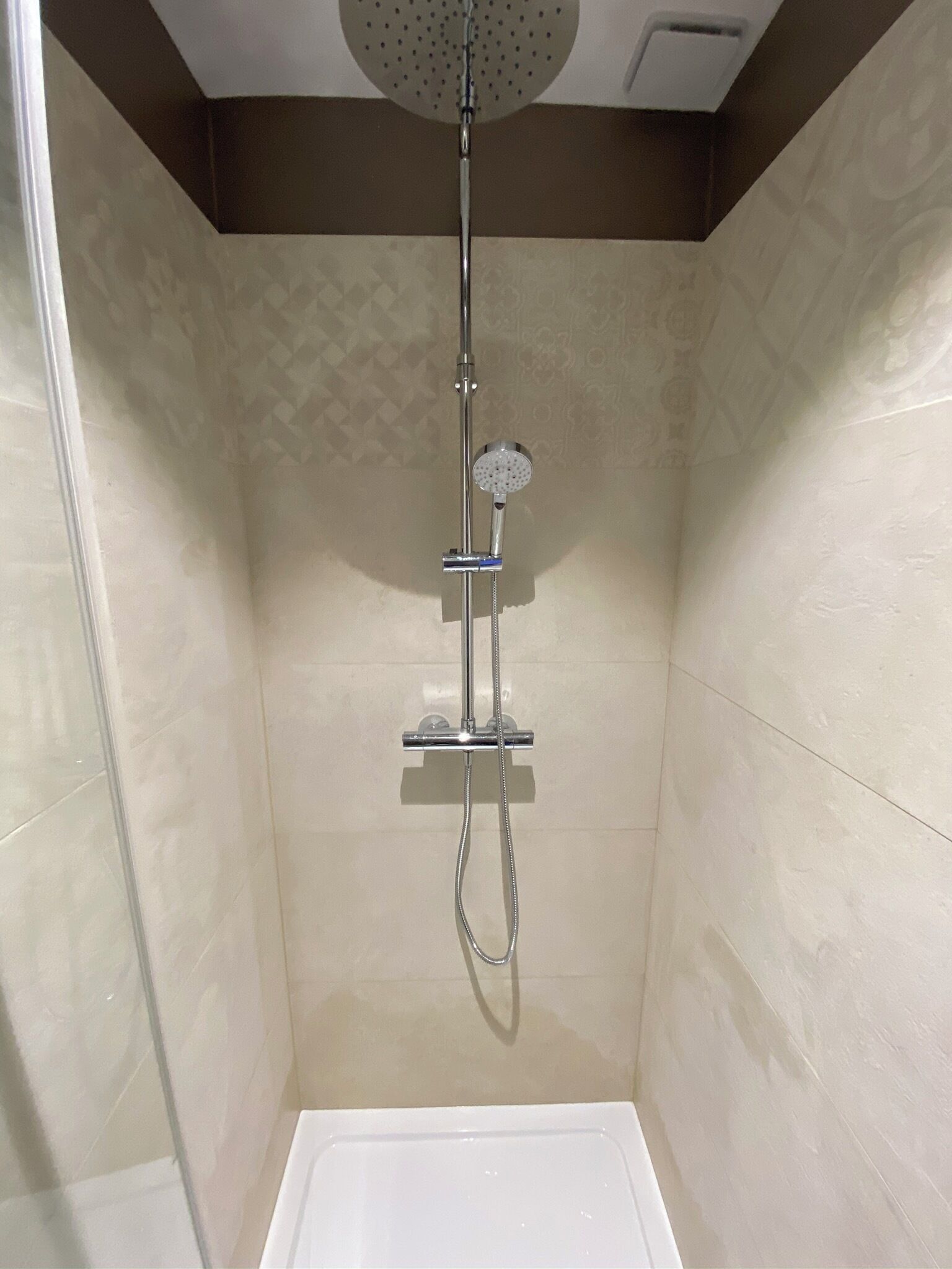 Towels, toilet paper