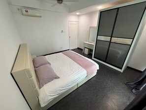 4 Schlafzimmer, Bügeleisen/Bügelbrett, WLAN, Bettwäsche