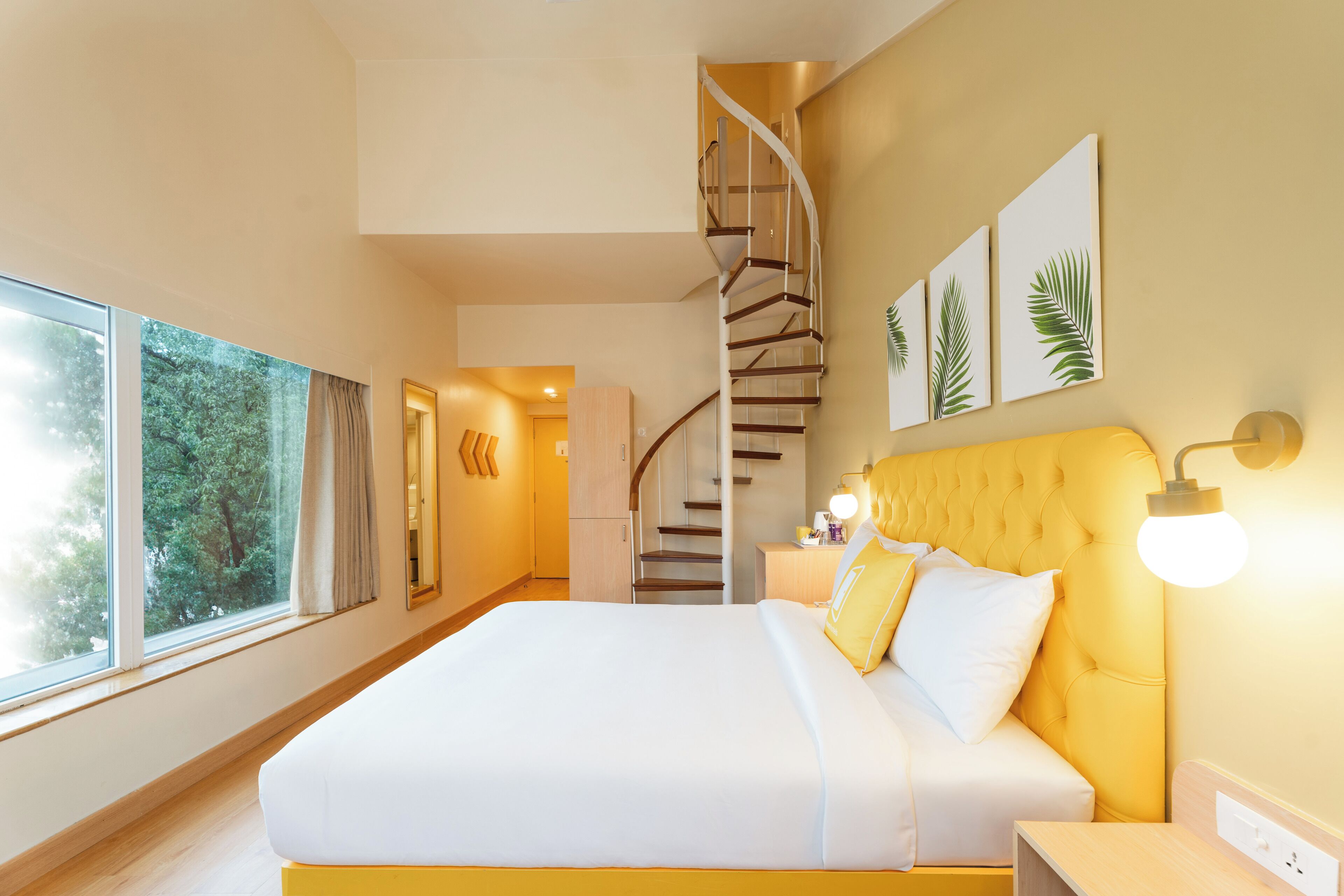 Family Duplex | 1 bedroom, in-room safe, iron/ironing board, free WiFi