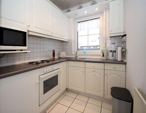 Private kitchen - Ferienhaus in Nessmersiel for 4 Personen (Dornum)