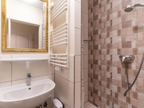 Apartment | Bathroom - Ferienwohnung, St. Peter-ording (St. Peter-Ording)