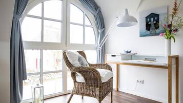 House | 3 bedrooms, individually furnished