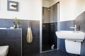 Ferienhaus | Badezimmer | Handtücher