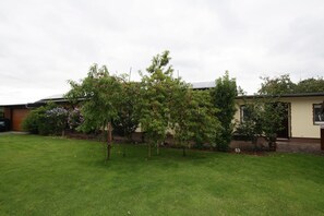 Bungalow | Exterior