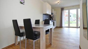 Apartment | Tempat makan