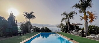 Lightbooking Luymar con piscina Villa de Mazo