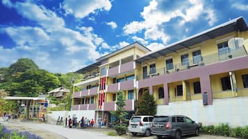 واجهة المنشأة