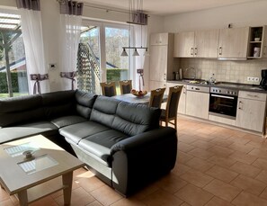 House | Living room - Ferienwohnung in Mirow for 4 Personen (Mirow)