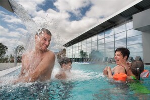 Hus | Pool
