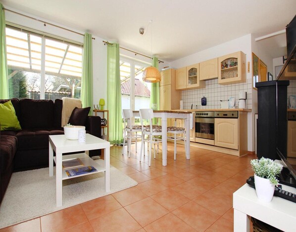 House | Living room - Ferienhaus Seeadler am Vilzsee in Mirow (Mirow)