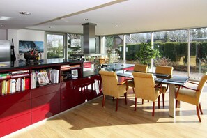House | Dining