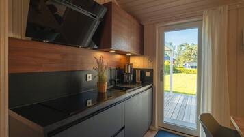 House | Private kitchen | Electric kettle, toaster, highchair