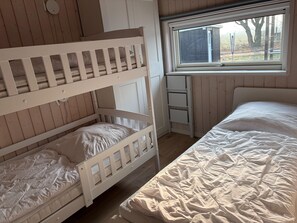 House | 6 bedrooms, individually furnished, iron/ironing board - Ferienhaus mit Pool und Sauna am Duemmer See (Dummer)