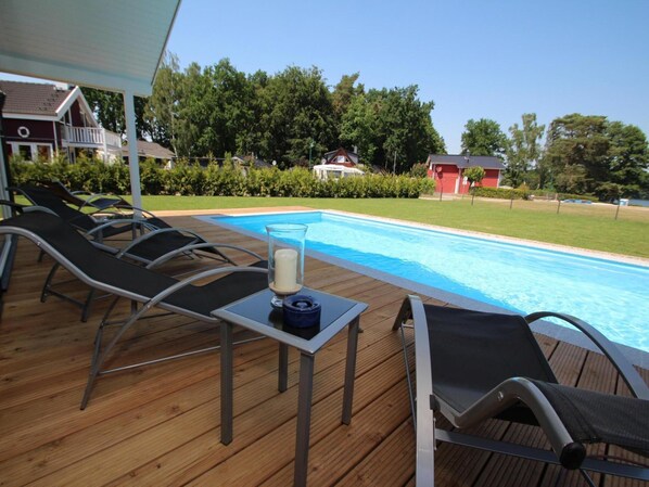 House | Pool | Indoor pool, outdoor pool - Ferienhaus mit Pool und Sauna am Duemmer See (Dummer)