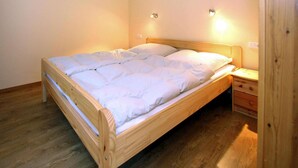 Bungalow | 1 phòng ngủ, trang bị nội thất với thiết kế riêng biệt