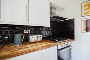 2 bedrooms - The Putney Classic - Trendy 2bdr Flat (London)