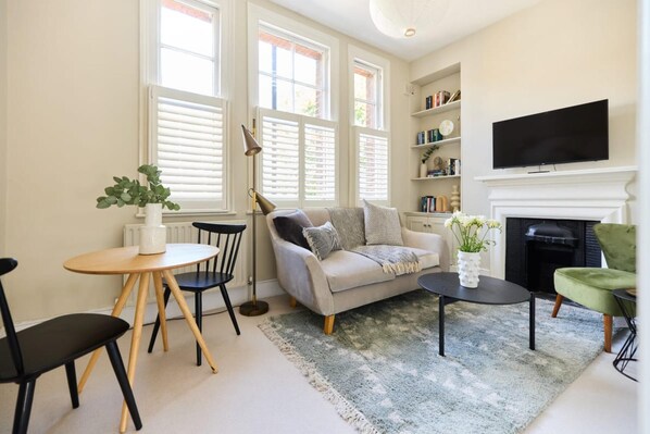 2 bedrooms - The Putney Classic - Trendy 2bdr Flat (London)