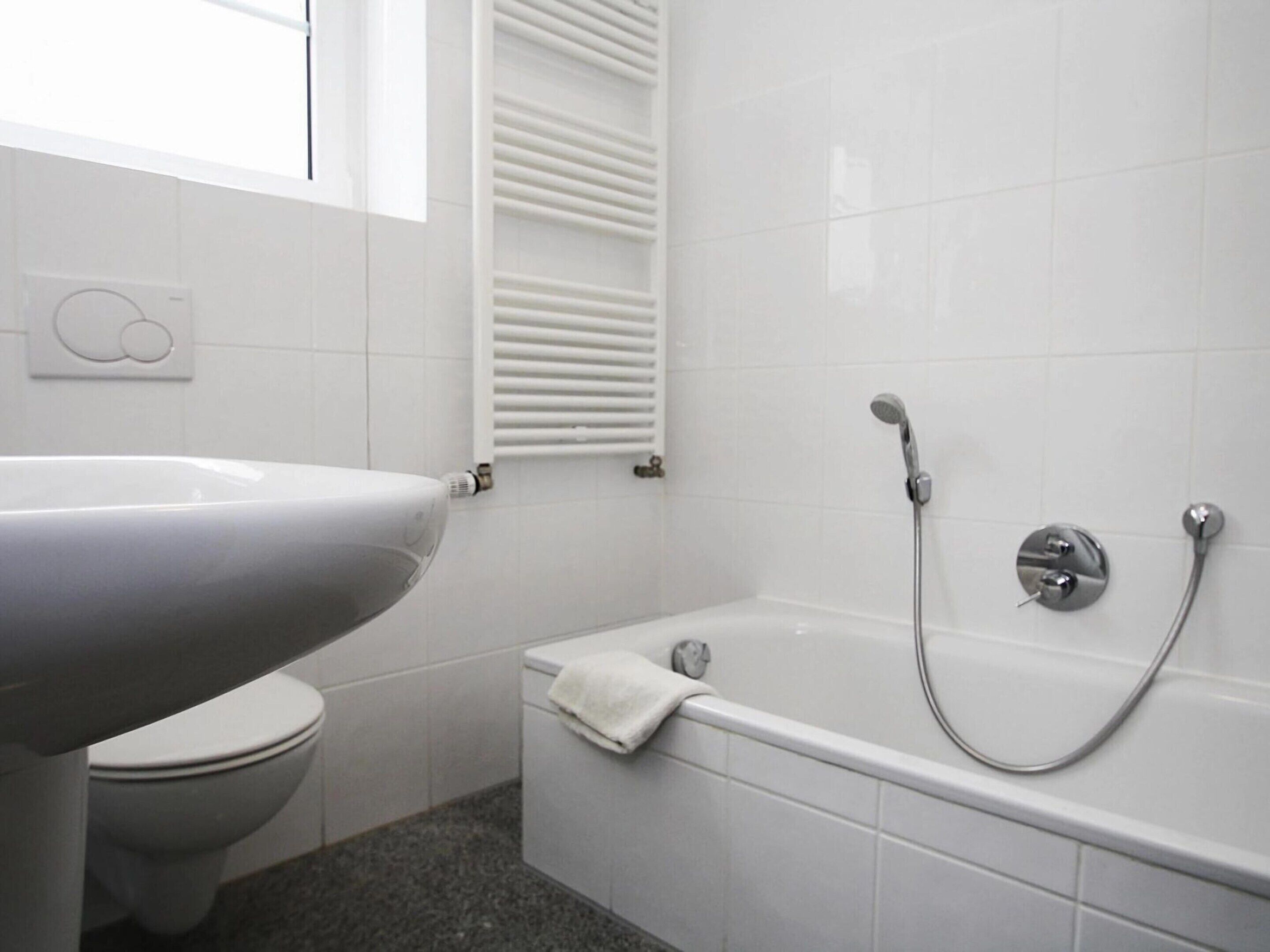 House | Bathroom
