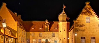 ชาร์มันเทส เฟริเอนเฮาส์ มิต คามิน ใน ลินทิก