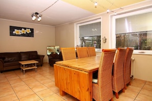House | Dining