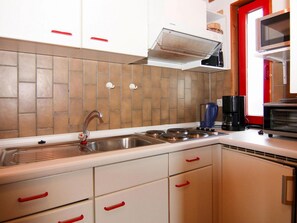 House | Private kitchen - Ferienhaus am Moenchneversdorfer See, Moenchneversdorf (Schoenwalde am Bungsberg)
