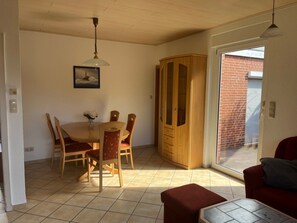 Bungalow | Dining - Bungalow Arielle, Dornumersiel (Dornum)