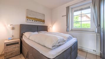 1 habitación y muebles diferentes