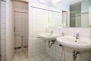 Bathroom - Ferienwohnung in Boltenhagen fur 6 Personen (Boltenhagen)