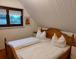 House | 2 bedrooms, individually furnished - Ferienhaus Zum Storchennest in Storkow (Storkow)