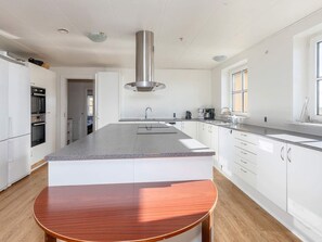 House | Private kitchen | Fridge, microwave, dishwasher - 26 Person Holiday Home in Thyholm (Thyholm)